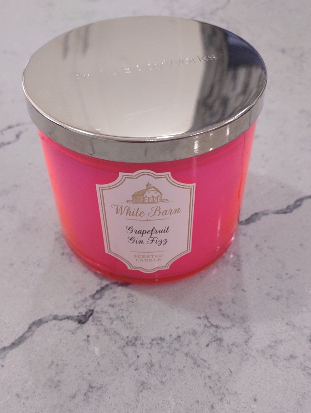 White Barn Grapefruit Gin Fizz Scented 3 Wick Candle